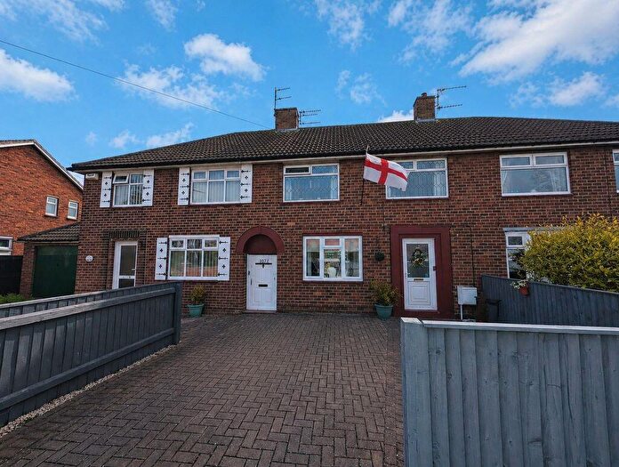 3 Bedroom Terraced House For Sale In Edge Avenue, Grimsby, DN33
