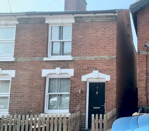 2 Bedroom Terraced House To Rent In Victor Road, Colchester, CO1