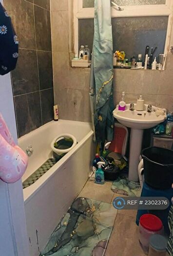 2 Bedroom Flat To Rent In Church Lane, Kingsbury, NW9