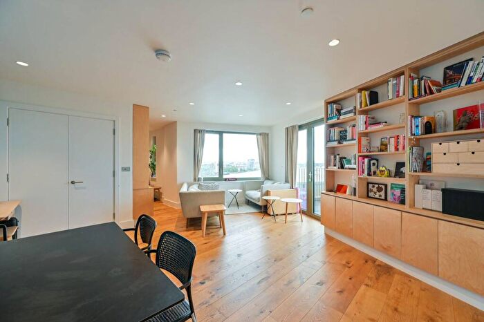 2 Bedroom Flat To Rent In Odessa Street, Canada Water, London, SE16