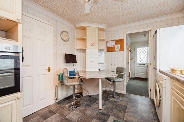 2 Bedroom Bungalow For Sale In Tregainlands Park, Washaway, Bodmin, Cornwall, PL30