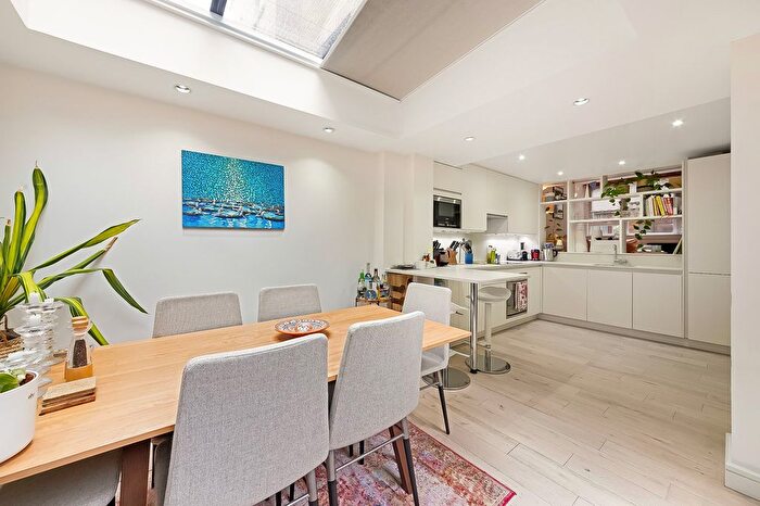 4 Bedroom Mews To Rent In Aldburgh Mews, Marylebone, London, W1U