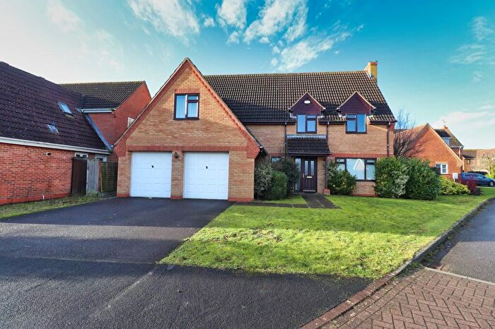 5 Bedroom Detached House For Sale In Kings Way, Welton, LN2