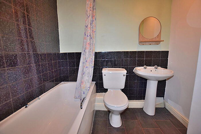 2 Bedroom Cottage For Sale In Newsham, DL11