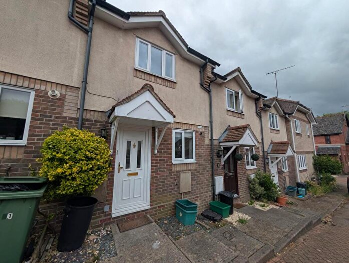 2 Bedroom Terraced House To Rent In Chiltern Close, Colchester, CO1