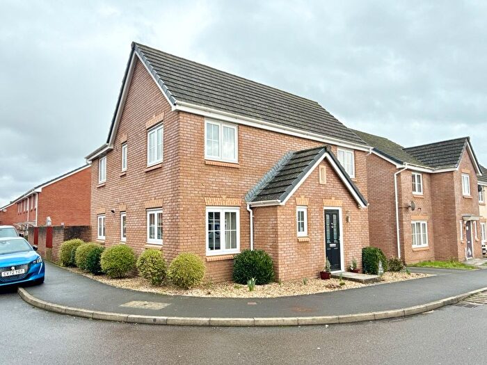 4 Bedroom Detached House For Sale In Clos Ennig, Bettws, Newport, NP20