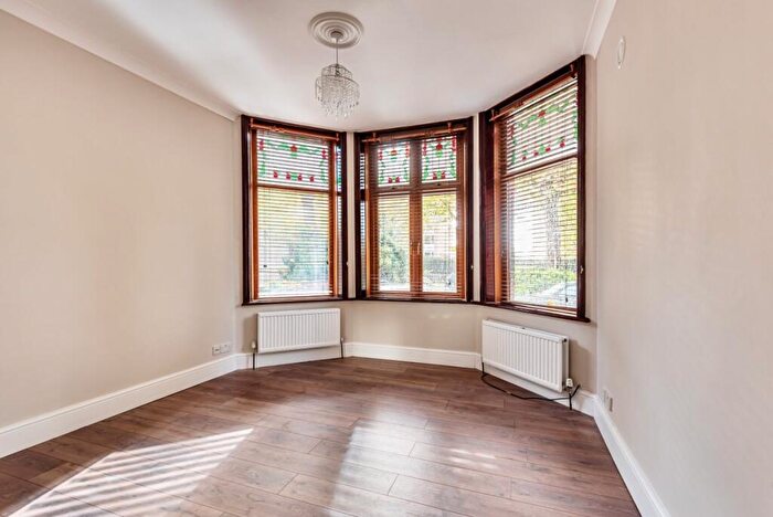 1 Bedroom Flat For Sale In Great North Road, Highgate, London, N6