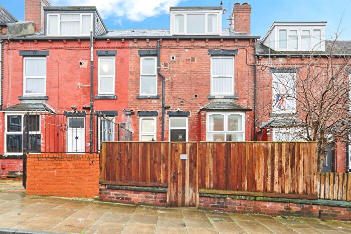 2 Bedroom Terraced House For Sale In Conway Grove, Leeds, LS8