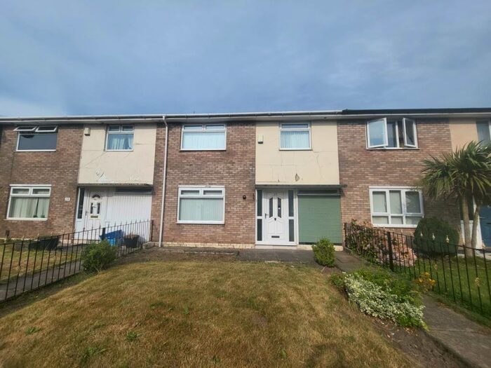 3 Bedroom House To Rent In Stonedale Crescent, Croxteth, L11