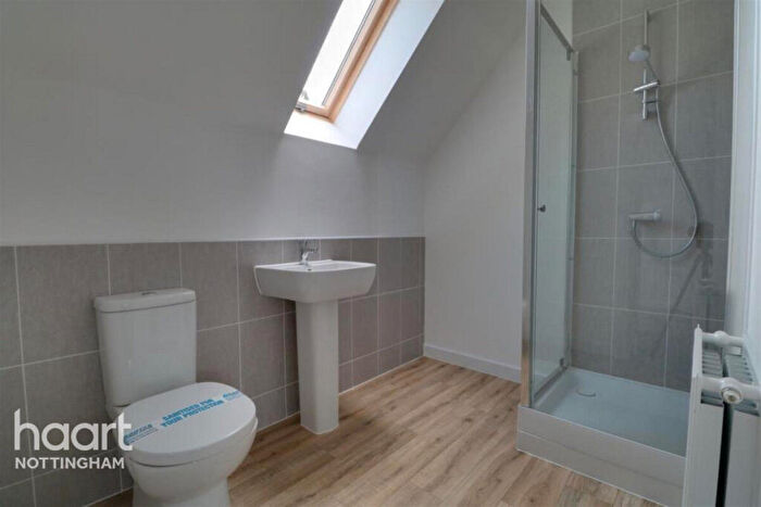 4 Bedroom Semi-Detached House To Rent In Henton Row, Nottingham, NG7