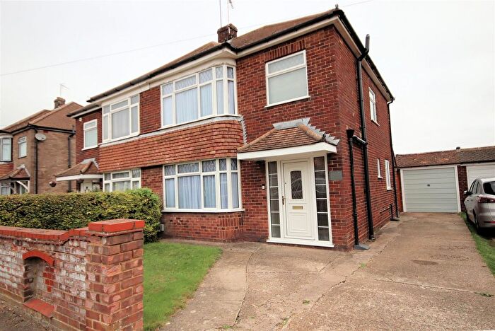 3 Bedroom Semi-Detached House To Rent In Leafields, Houghton Regis, Dunstable, LU5