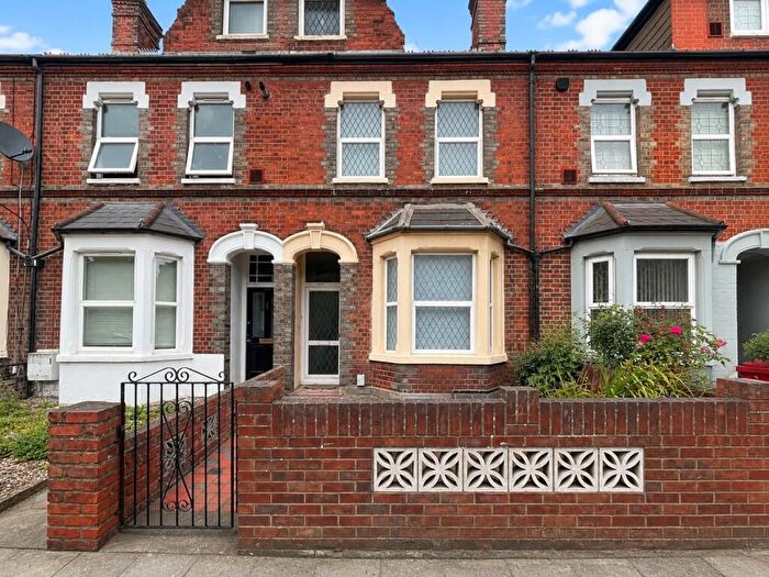 4 Bedroom Terraced House To Rent In Caversham Road, Reading, RG1