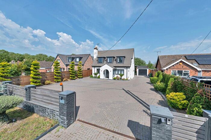 3 Bedroom Detached House For Sale In Hillside, Orwell, SG8