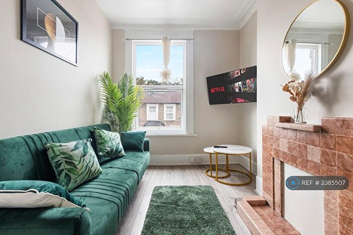 3 Bedroom Flat To Rent In Albert Road, London, E17