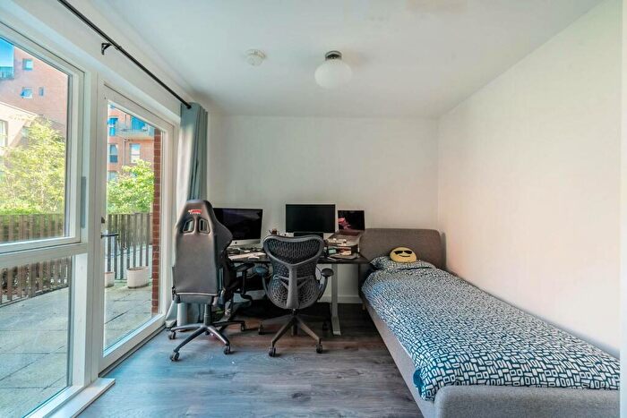3 Bedroom Flat For Sale In Lensview Close, , Harrow, Harrow, HA1