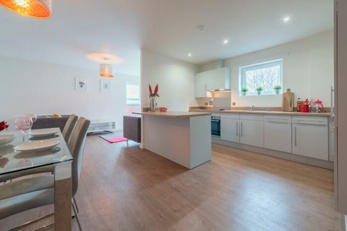 3 Bedroom Flat To Rent In St John's Road Leeds, LS3