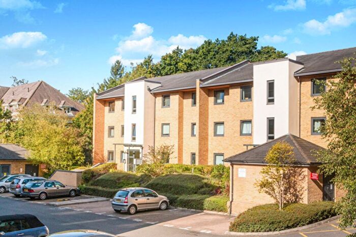 2 Bedroom Flat To Rent In Kennet Court, Victoria Way, Woking, GU21