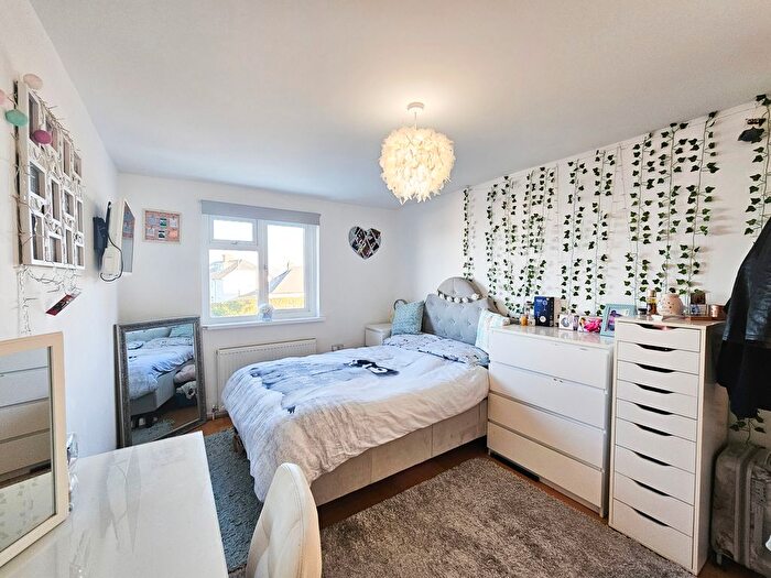 3 Bedroom End Of Terrace House For Sale In Heol Aberwennol, Borth, SY24