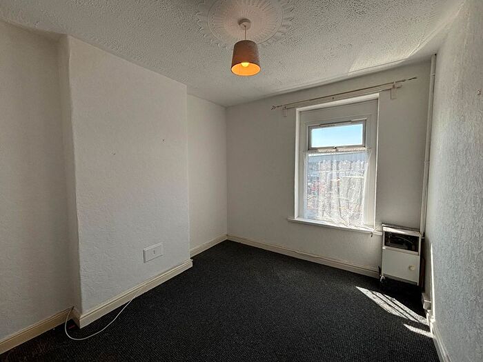 1 Bedroom Flat To Rent In Water Street, Port Talbot, SA12