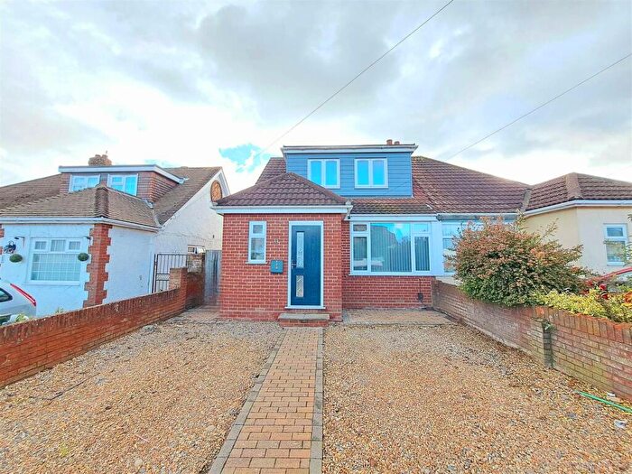 3 Bedroom Semi Detached House For Sale In Benham Grove, Portchester, PO16