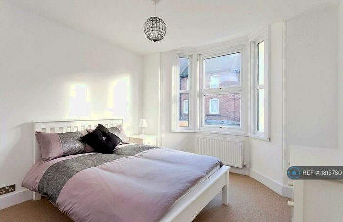 1 Bedroom Flat To Rent In Prospect Street, Reading, RG4