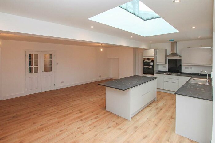 3 Bedroom Terraced House For Sale In Stocks Lane, Kelvedon Hatch, Brentwood, CM15