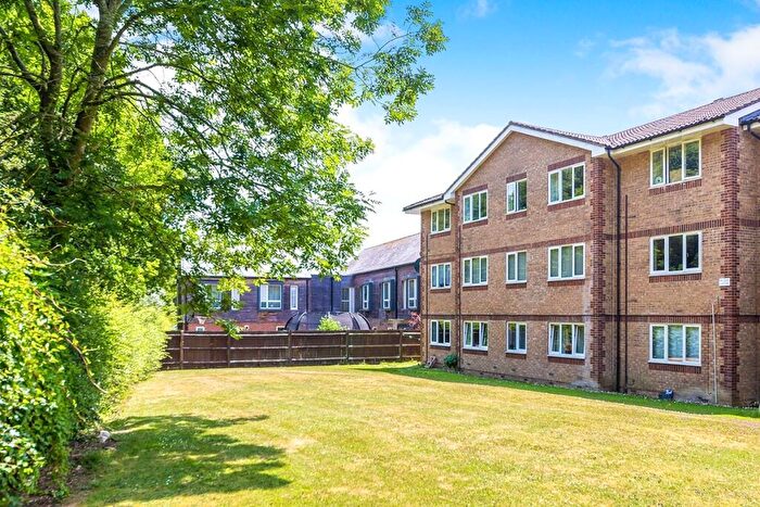 2 Bedroom Flat To Rent In Keller Close, Stevenage, Hertfordshire, SG2