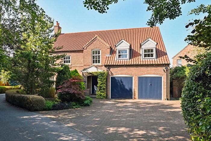 6 Bedroom Detached House To Rent In Paddock Chase, School Lane, Heslington, York, YO10