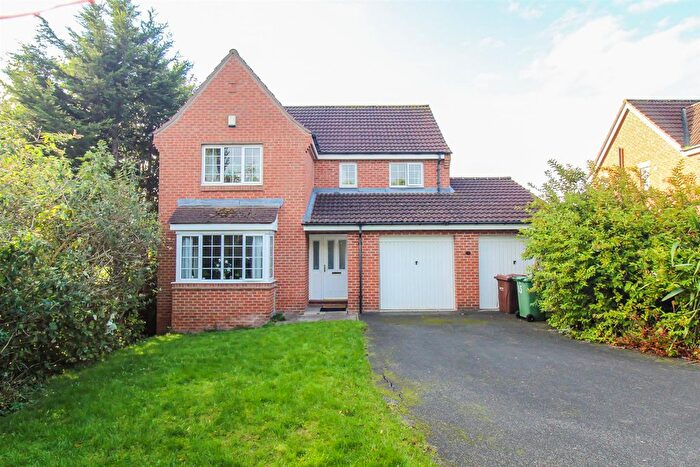 4 Bedroom Detached House For Sale In Headingley Mews, Wakefield, WF1