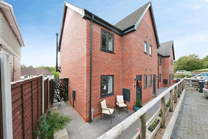 3 Bedroom Semi Detached House For Sale In Banks Close, Ambergate, Belper, DE56