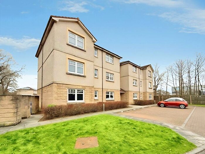 2 Bedroom Flat To Rent In Braemar Court, Glenrothes, KY6