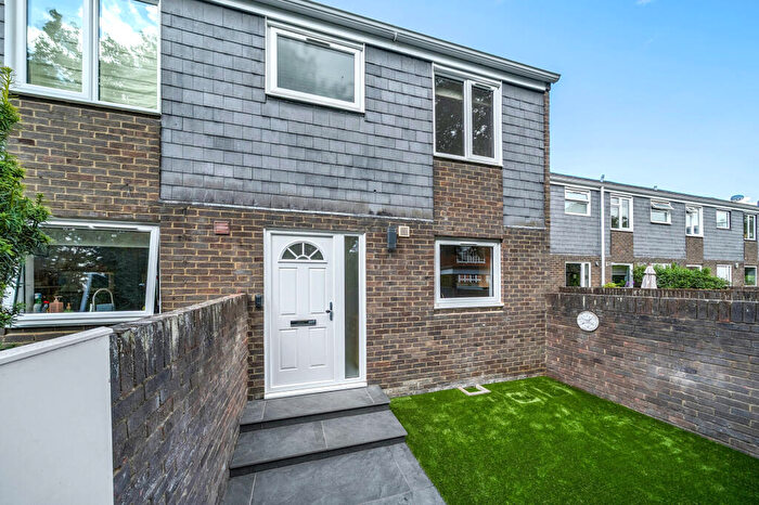 2 Bedroom Terraced House For Sale In Edinburgh Gardens, Windsor, SL4