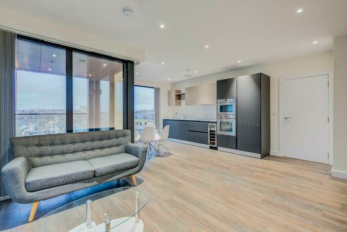 2 Bedroom Apartment To Rent In Grafton Quarter, Croydon, London, CR0