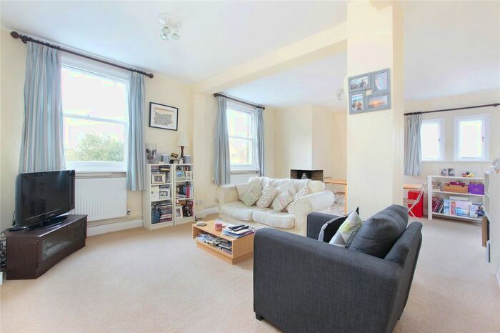 1 Bedroom Flat To Rent In Alma Road, Wandsworth, London, SW18