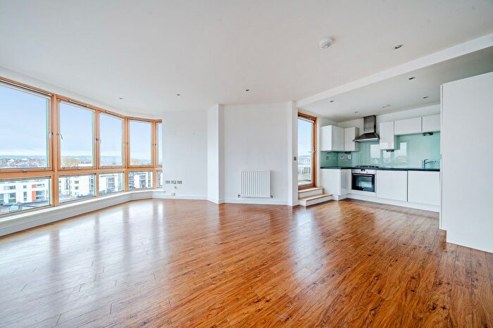 1 Bedroom Flat For Sale In Hannover Quay, Bristol, BS1