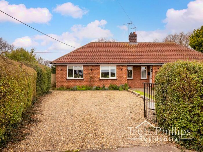 1 Bedroom Semi-Detached Bungalow For Sale In Coronation Close, Happisburgh, Norwich, NR12