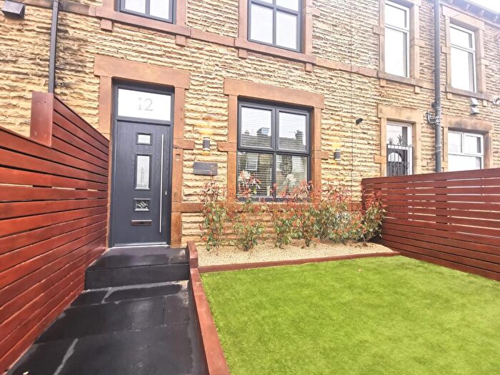2 Bedroom House To Rent In Scotchman Lane, Morley, LS27