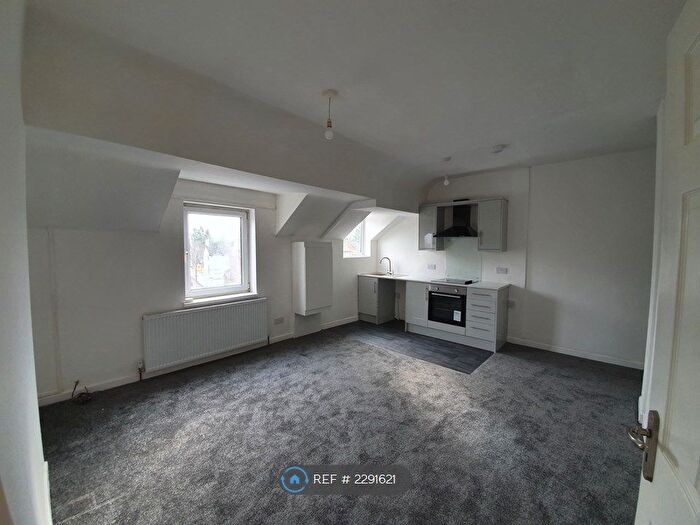 1 Bedroom Flat To Rent In Drury Lane, Normanton, WF6