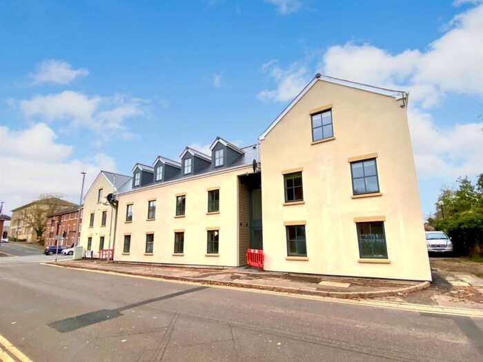 1 Bedroom Flat To Rent In East Reach, Taunton, TA1