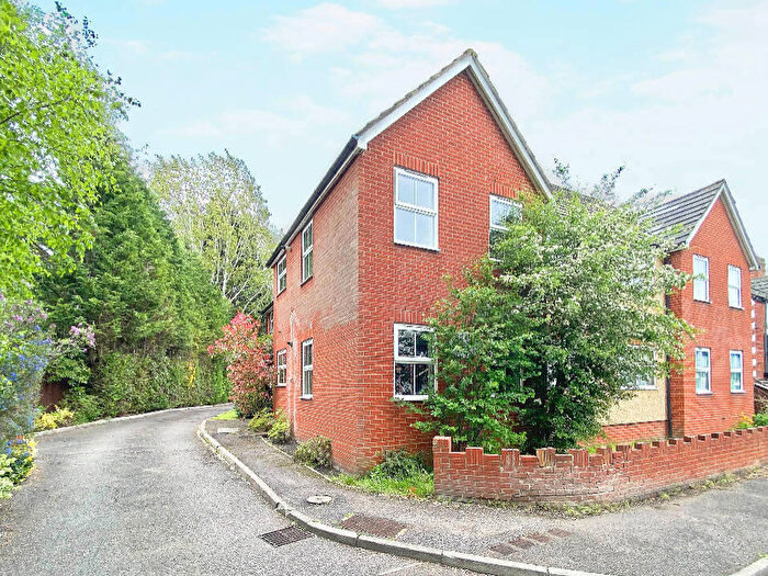 1 Bedroom Flat To Rent In The Barons, Station Road, Frimley, Camberley, Surrey, GU16