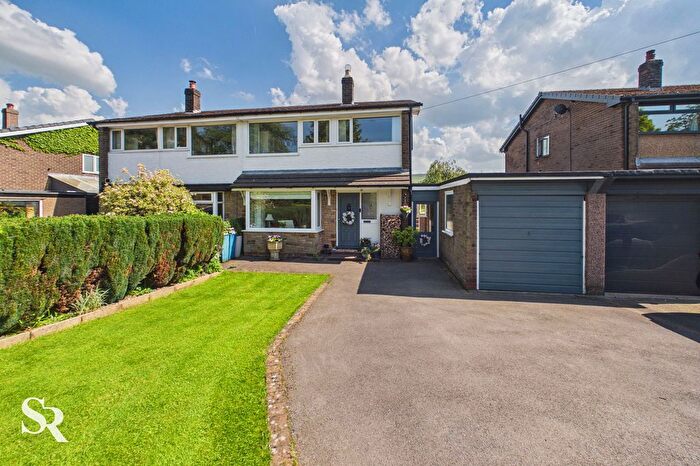 3 Bedroom Semi-Detached House For Sale In Manchester Road, Chapel-En-Le-Frith, SK23