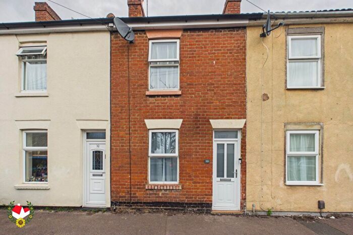 2 Bedroom Terraced House For Sale In New Street, Gloucester, GL1