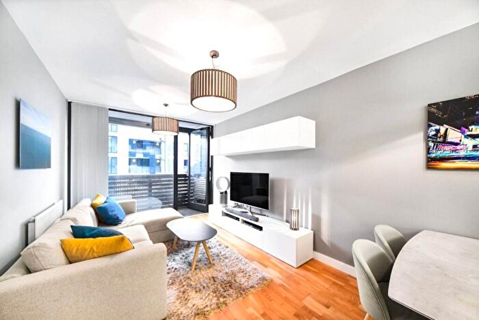 1 Bedroom Flat To Rent In Amelia Street, Elephant And Castle, London, SE17