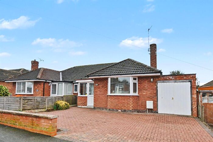 1 Bedroom Bungalow For Sale In Ledbrook Road, Leamington Spa, CV32