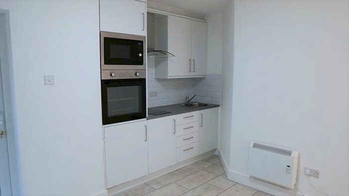1 Bedroom Flat To Rent In Seaforth Avenue, New Malden, London, KT3