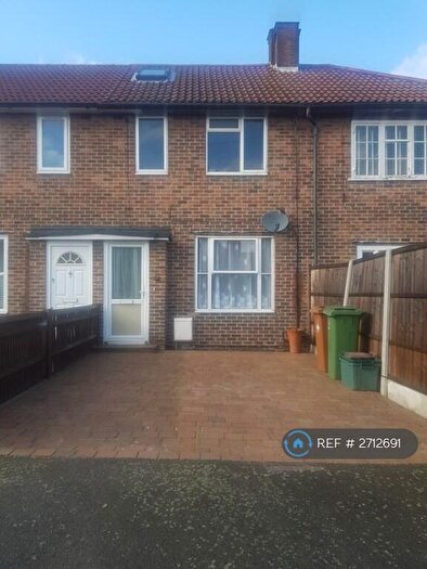 3 Bedroom Terraced House To Rent In Titchfield Road, Surrey, SM5