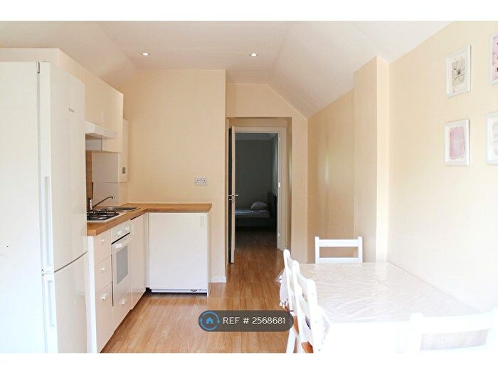 1 Bedroom Flat To Rent In Haslemere Avenue, London, NW4