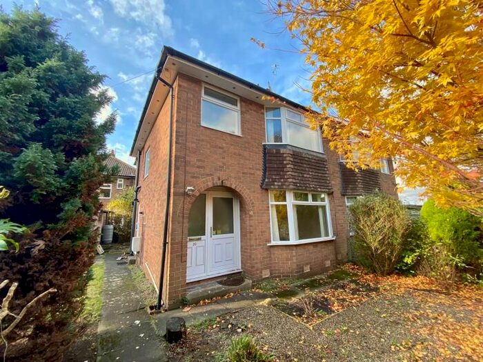 3 Bedroom Semi-Detached House To Rent In Bradford Old Road, Cottingley, Bingley, West Yorkshire BD16