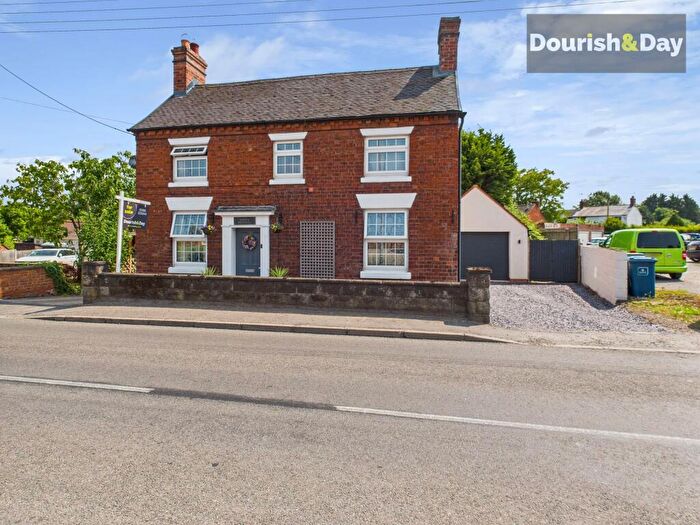 4 Bedroom Detached House For Sale In Newport Road, Gnosall, ST20