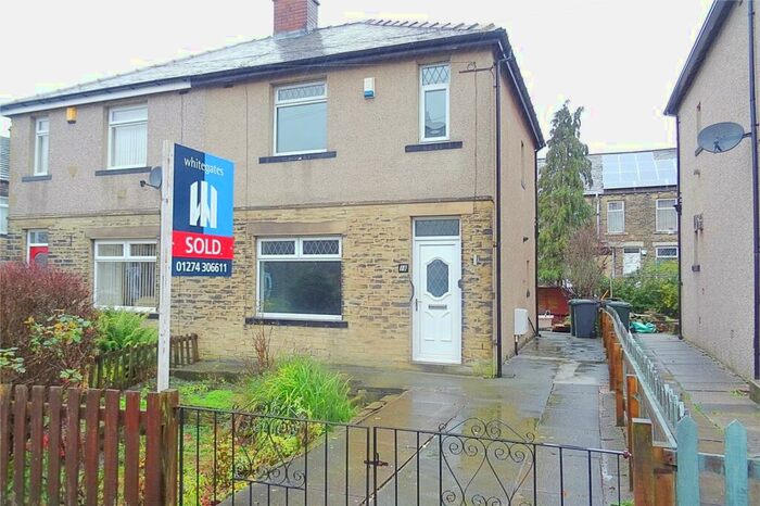 3 Bedroom Semi-Detached House To Rent In Ashfield, Bradford, West Yorkshire, BD4